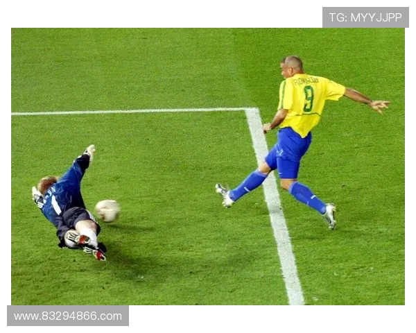 从巅峰到低谷最失落的足球明星背后的故事与心路历程