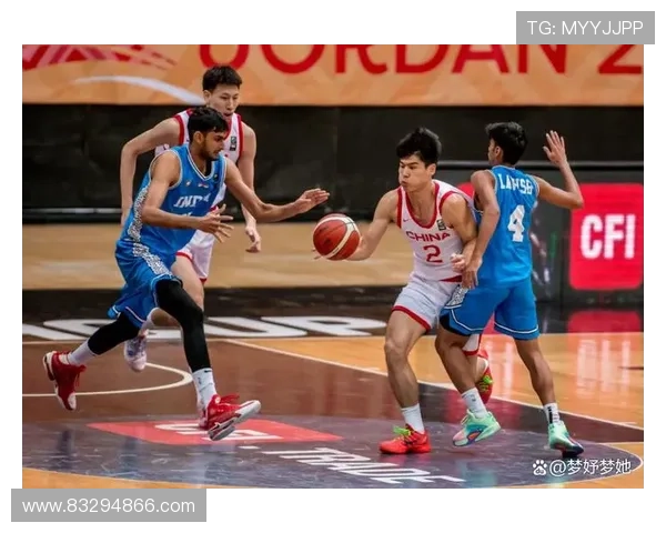 全国锦标赛回顾：成都篮球队展现出色节奏与团队配合的精彩表现