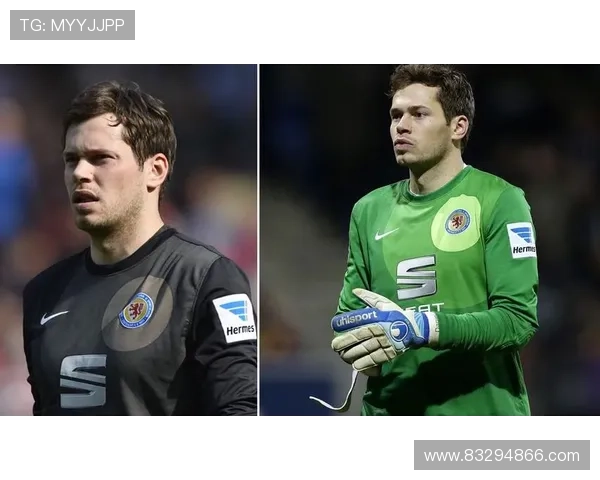 足球明星洗脚高清图片展现运动员生活中的另一面与真实瞬间