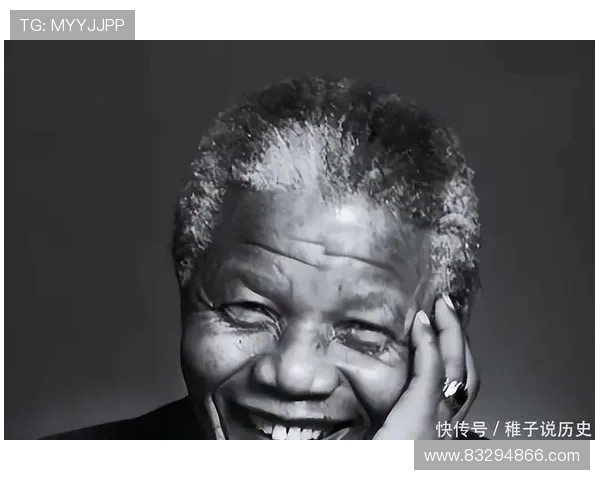 黑人足球明星小钢炮的传奇人生与赛场风采揭秘